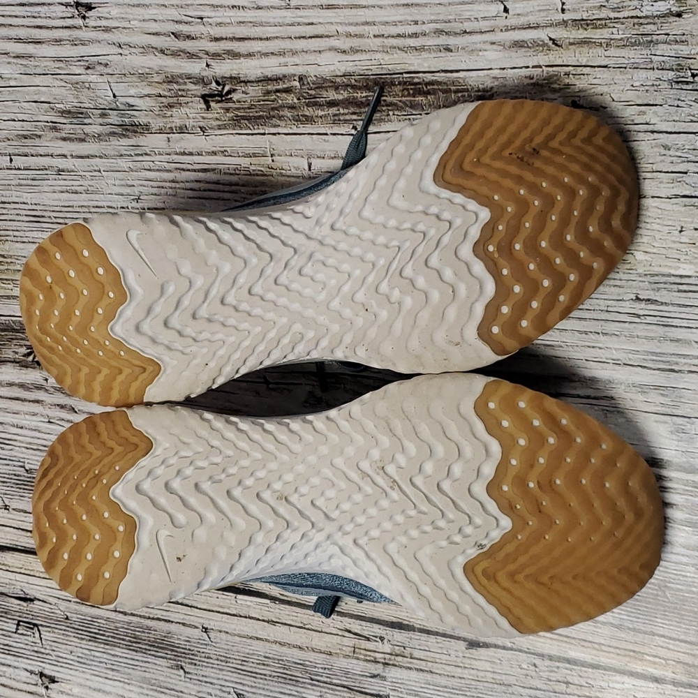 Nike Epic React Sneakers - image 5